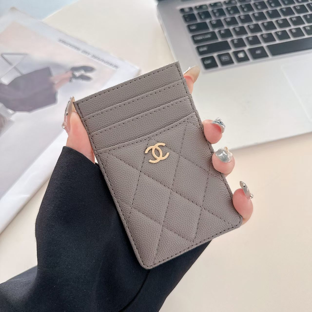 Chanel CC-Inspired Designer iPhone Case – Luxury Fashion Cover (11–17