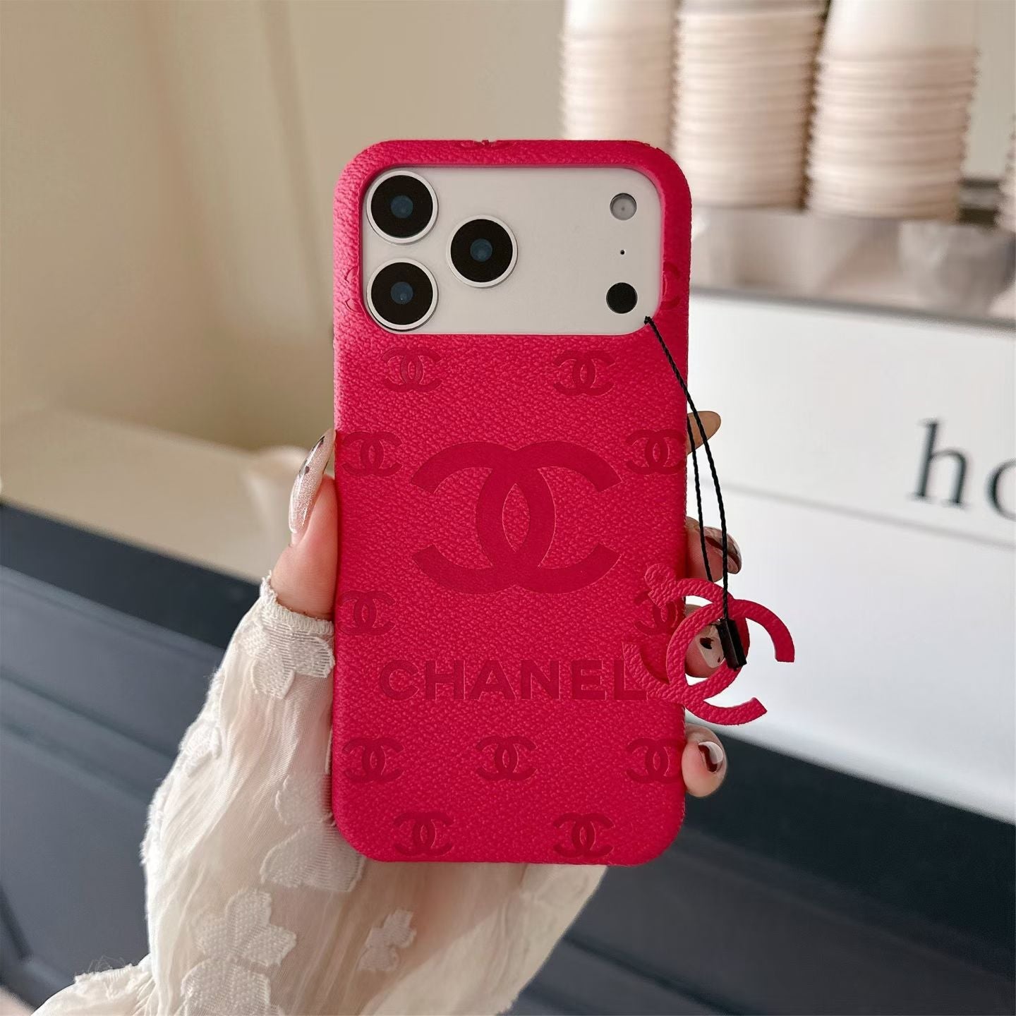 Livittion Modern Fashion iPhone Case – Luxury Protection Series