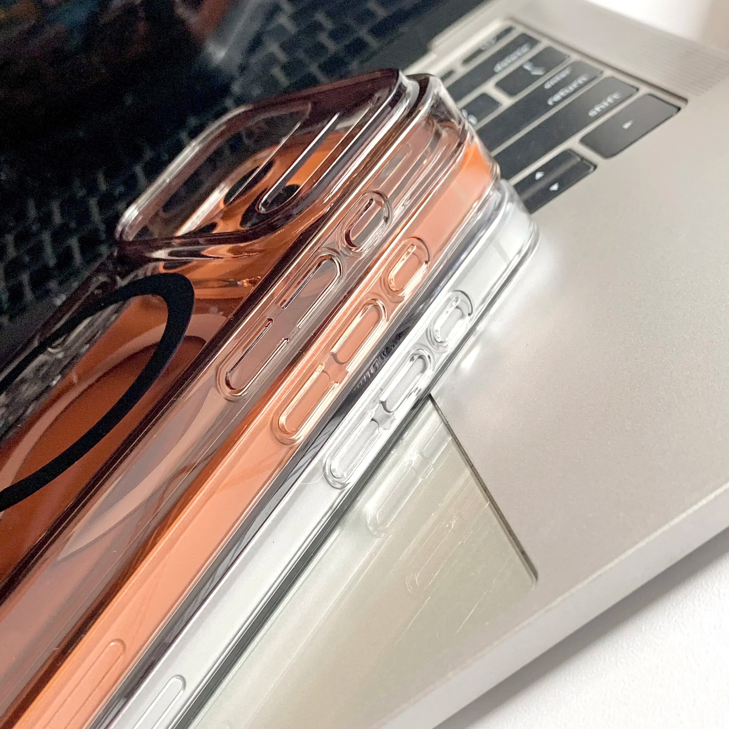 Transparent Hard Clear Magsafe Case for iPhone 12 / 13 / 14 / 15 / 16 / 17 Pro Max / Plus / Air