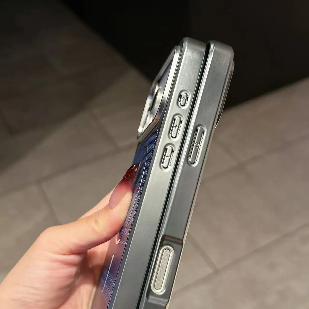 Carbon Fiber Magnetic cozy Case for iPhone 14–17 Series