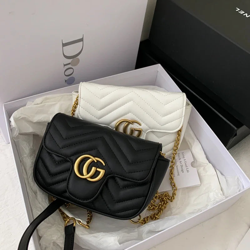 Elegant Leather Women’s Messenger Bag