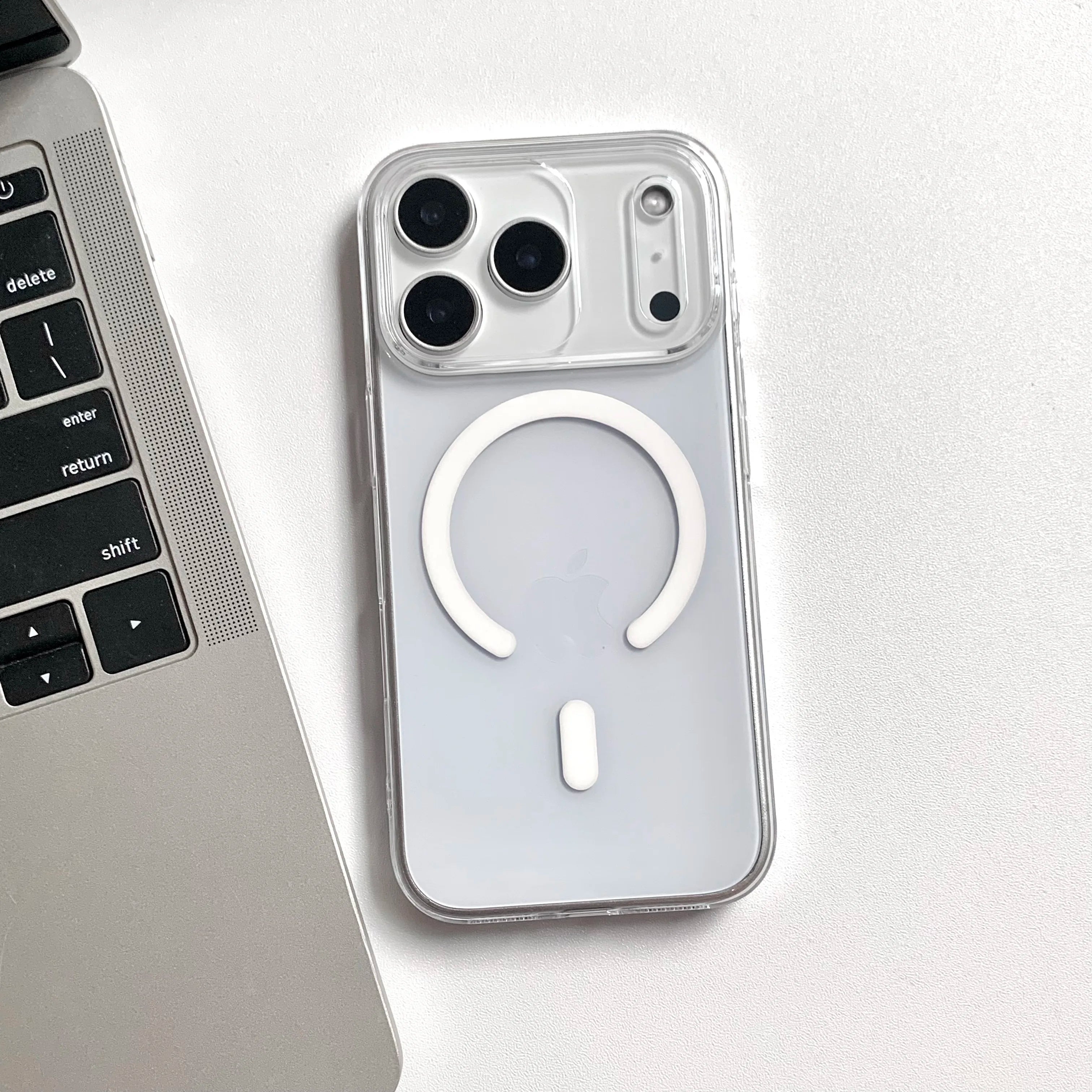 Transparent Hard Clear Magsafe Case for iPhone 12 / 13 / 14 / 15 / 16 / 17 Pro Max / Plus / Air