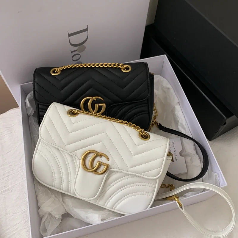 Elegant Leather Women’s Messenger Bag